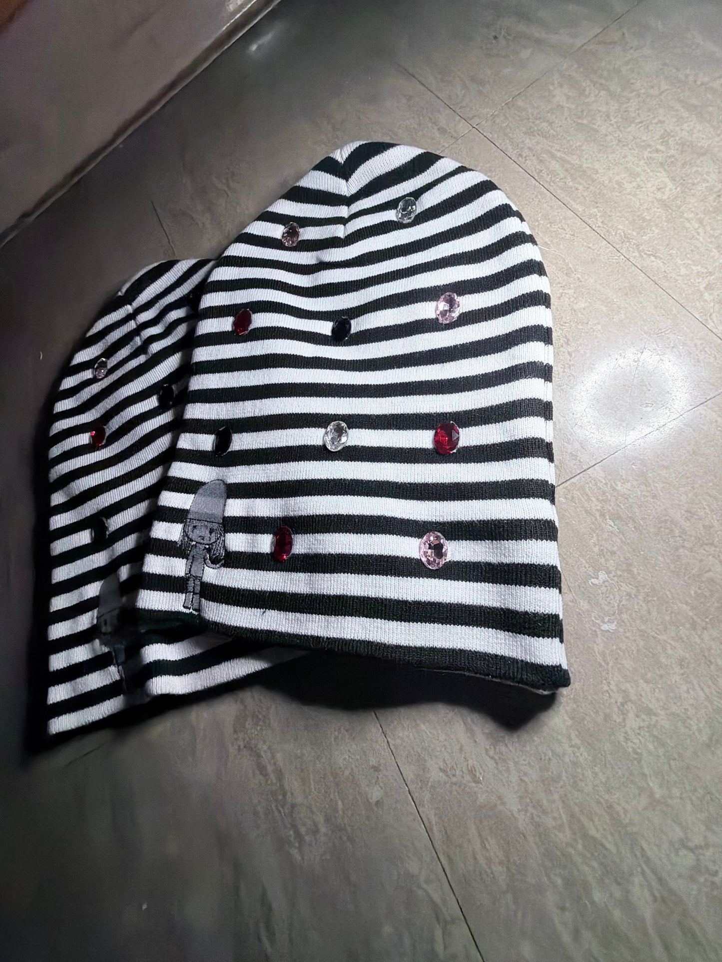 STRIPPED BEANIE